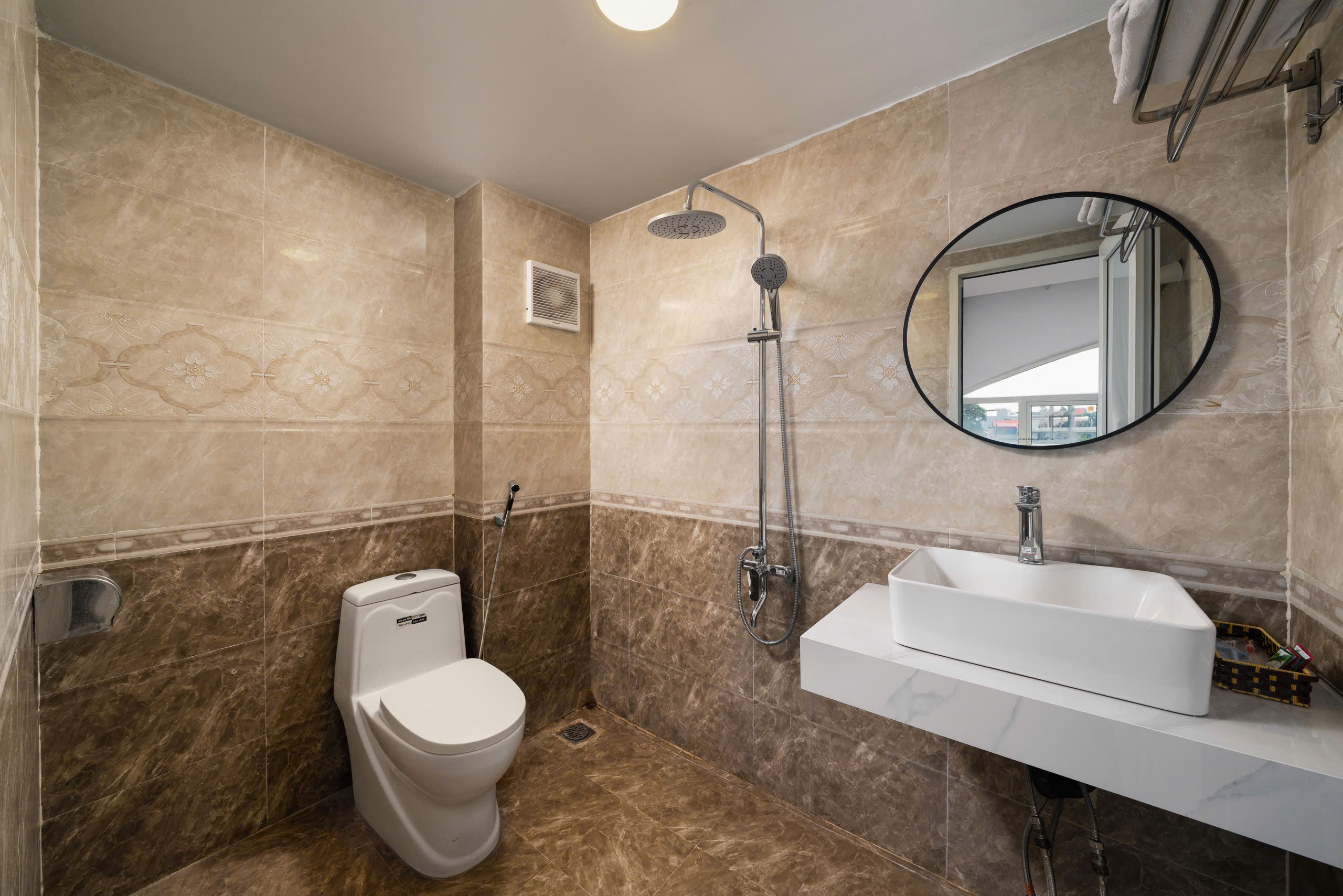 z6796313462566_32d9f5f604aec40f3910b4c217e51fb3